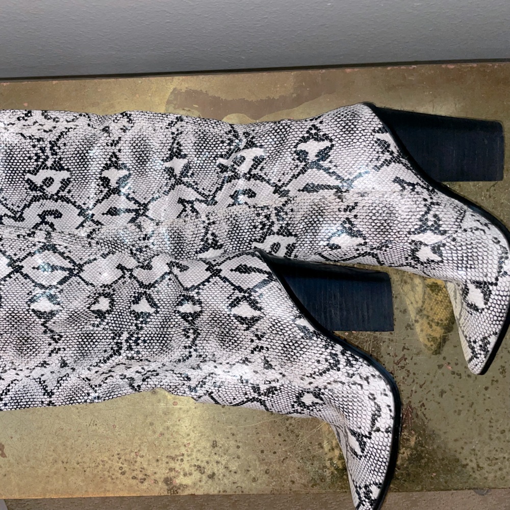 Snake ranger boot
